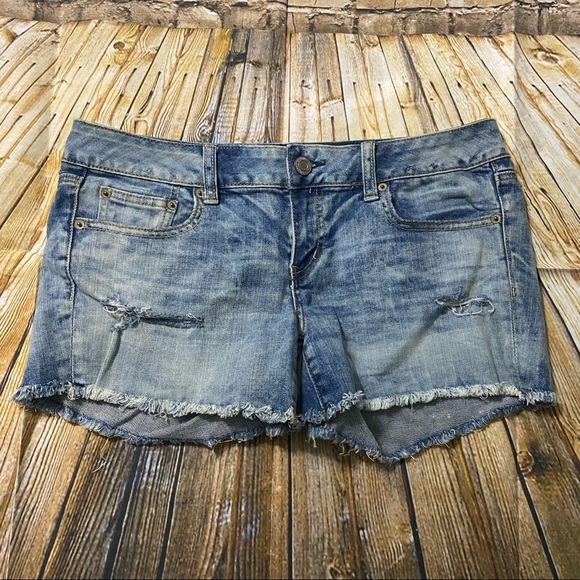 American Eagle Distressed Cut Off Jean Shorts - Picture 1 of 5